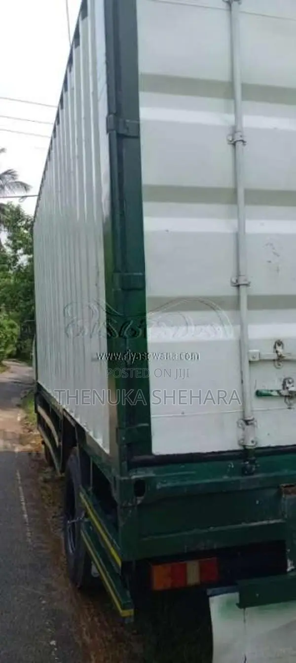 Ashok-Leyland Tusker 1996 Lorry (Used)