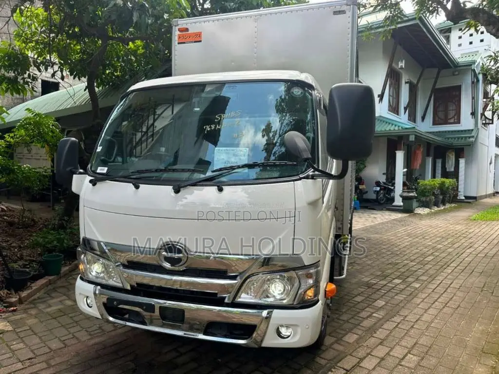 HINO Dutro Full Body 14.5 Feet 2022 Lorry Unregistered (Recondition)