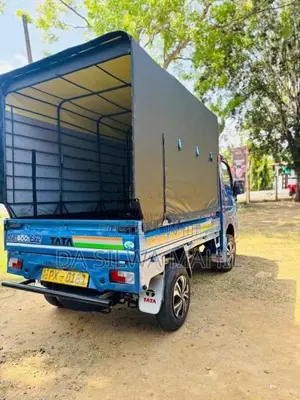 Tata Dimo Batta 2013 Lorry (Used)