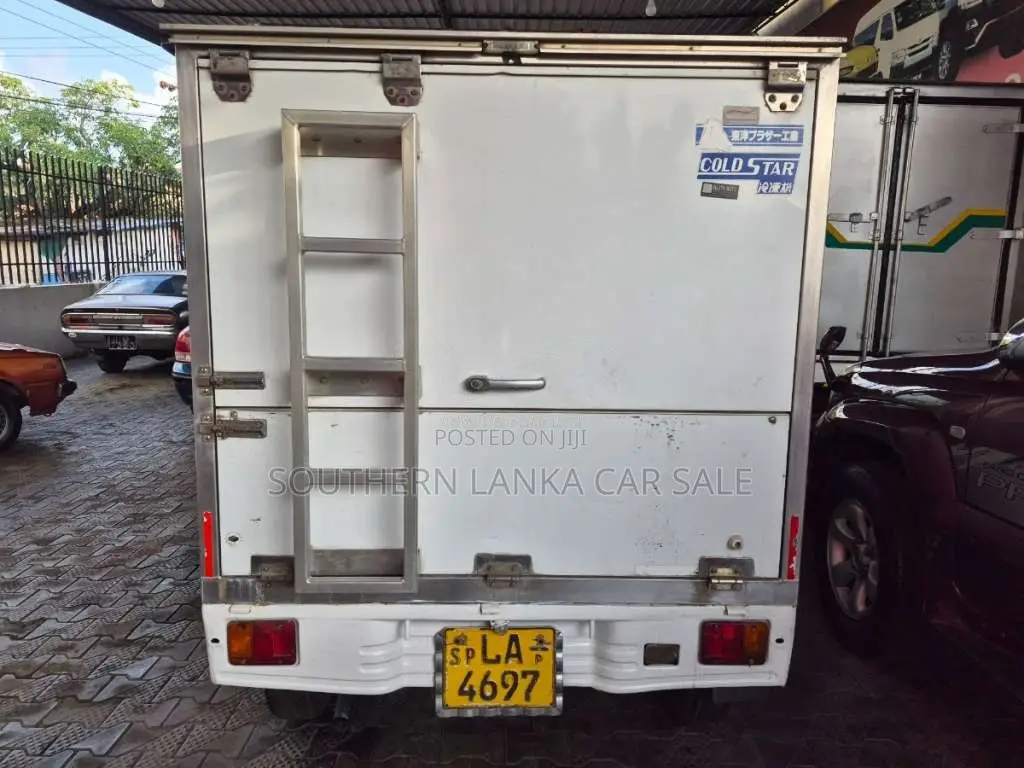 Daihatsu Hijet Bakery Body 2003 Lorry (Used)