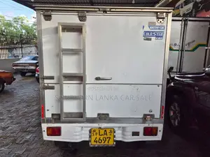 Daihatsu Hijet Bakery Body 2003 Lorry (Used)