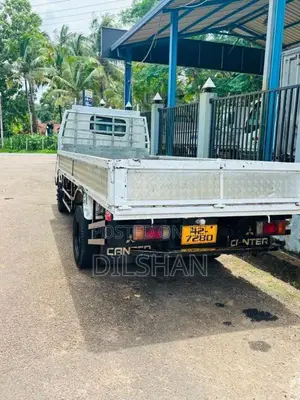 Isuzu ELF 1986 Lorry (Used)
