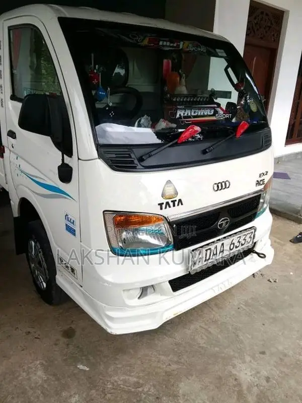 Tata Dimo Batta 2015 Lorry (Used)