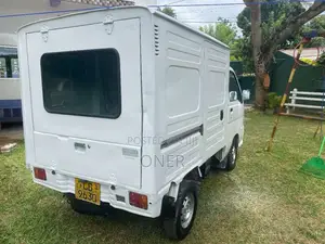 Daihatsu Hijet 2002 Lorry (Used)