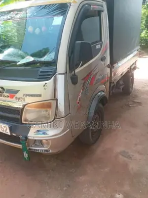 Tata Dimo Batta 2017 Lorry (Used)