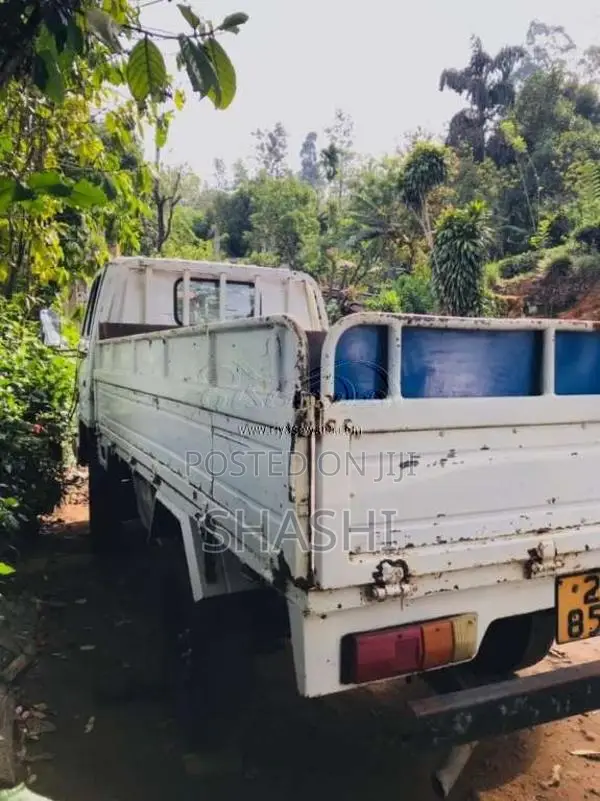 Isuzu 10.5 1986 Lorry (Used)