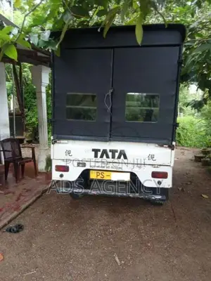 Tata Dimo Lokka 2014 Lorry (Used)
