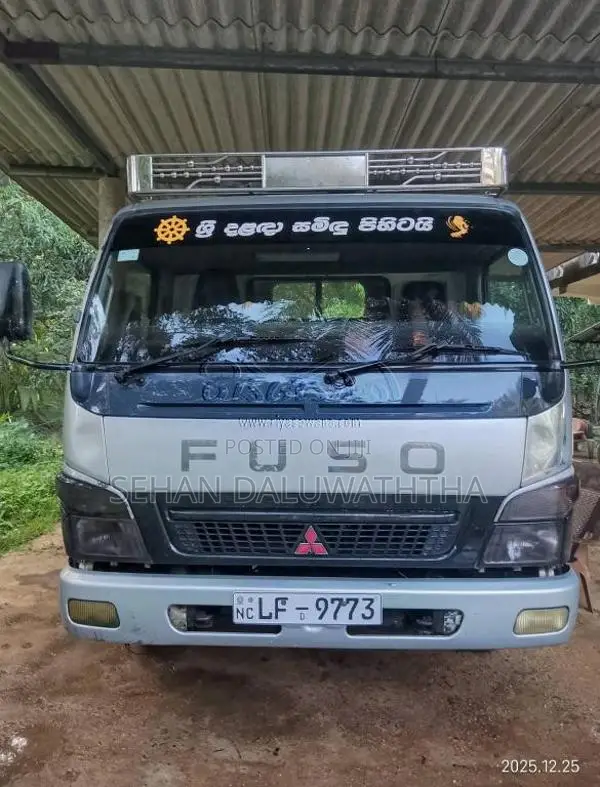 Mitsubishi Canter 2010 Lorry (Used)