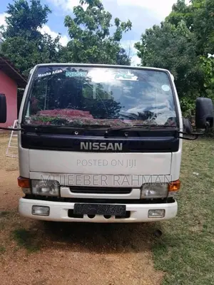 Nissan FB35 1991 Lorry (Used)