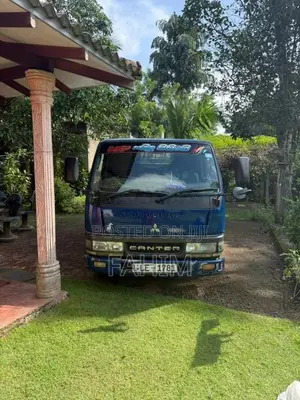 Mitsubishi CANTER 2002 Lorry (Used)
