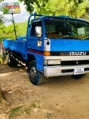 Isuzu NPR 350 1988 Lorry (Used)