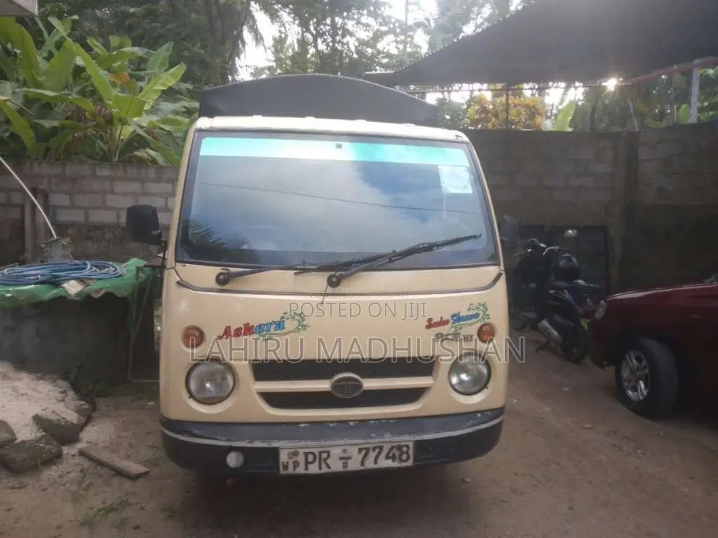 Tata Dimo Batta 2011 Lorry (Used)