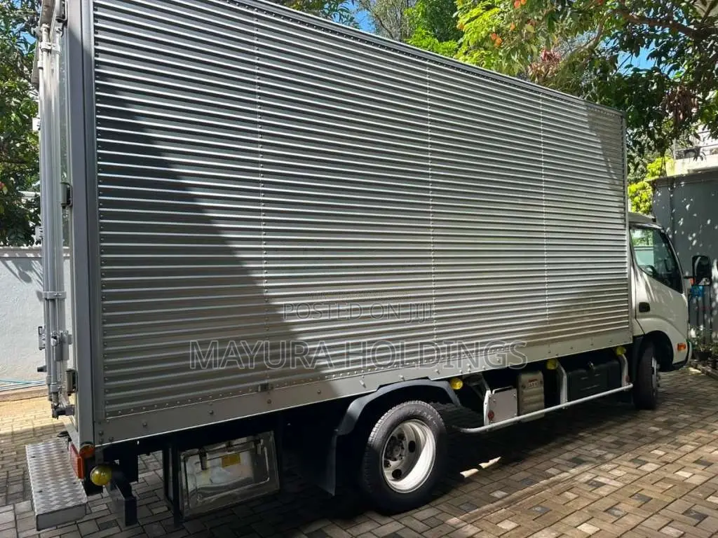 HINO Dutro Full Body 14.5 Feet 2022 Lorry Unregistered (Recondition)