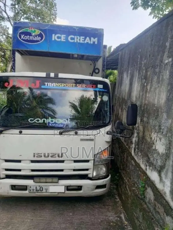 Isuzu ELF 2012 Lorry (Used)