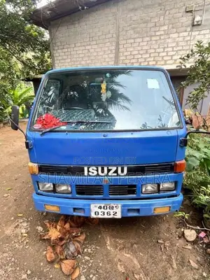 Isuzu 350D 1979 Lorry (Used)