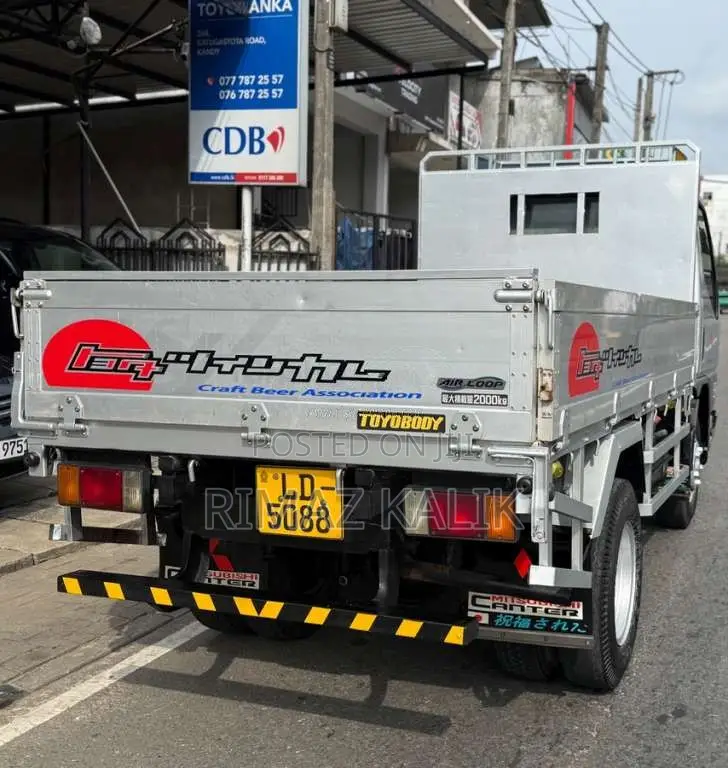 Mitsubishi Canter 1999 Lorry (Used)