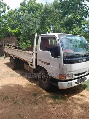 Nissan FB35 1991 Lorry (Used)