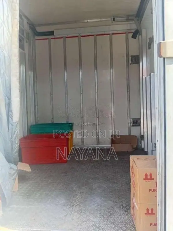 Isuzu ELF 14.5ft Freezer Truck 2014 Lorry (Used)