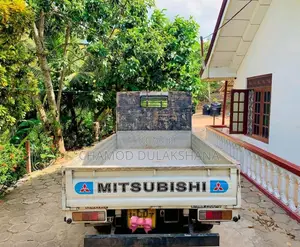 Mitsubishi Canter 2002 Lorry (Used)