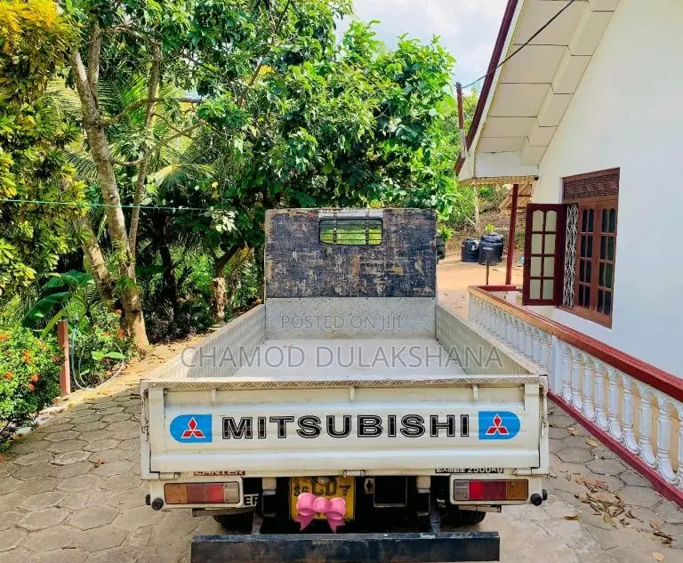 Mitsubishi Canter 2002 Lorry (Used)