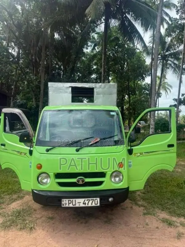Tata Dimo Batta 2012 Lorry (Used)