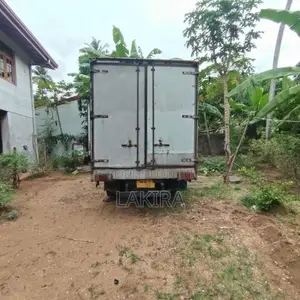 Isuzu 350 1989 Lorry (Used)