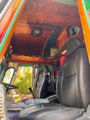 Ashok-Leyland Leyland 2004 Lorry (Used)