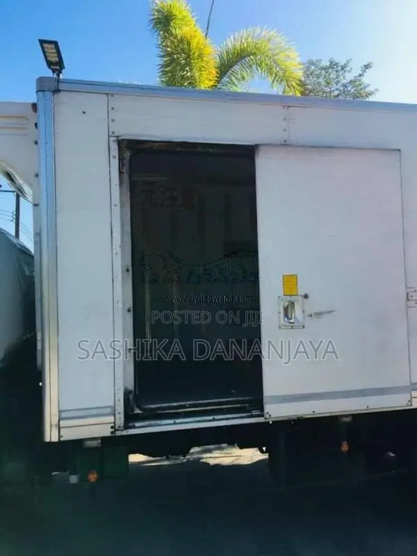 Isuzu Freezer 2008 Lorry (Used)