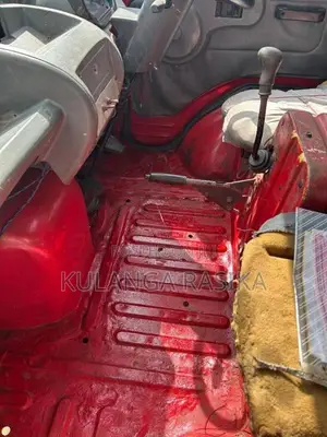 Tata Dimo Batta 2010 Lorry (Used)