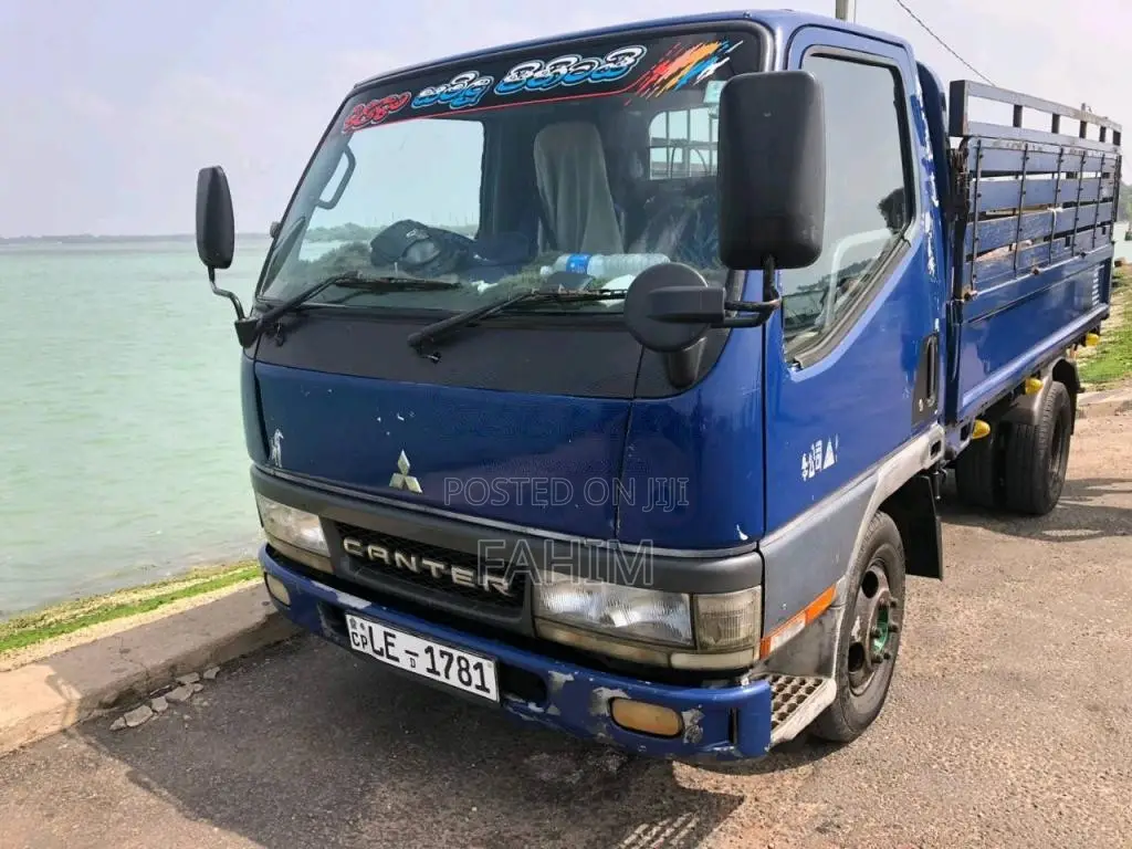 Mitsubishi CANTER 2002 Lorry (Used)