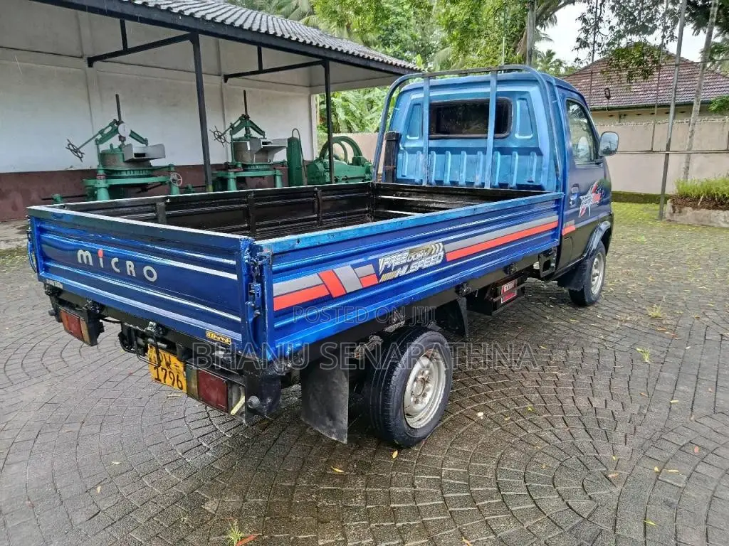 Micro Loader 717 2013 Lorry (Used)