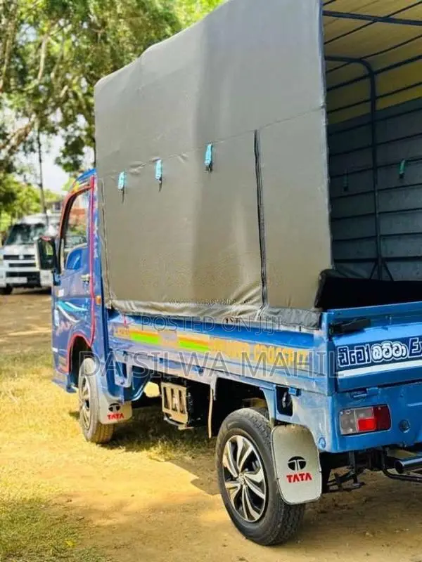Tata Dimo Batta 2013 Lorry (Used)