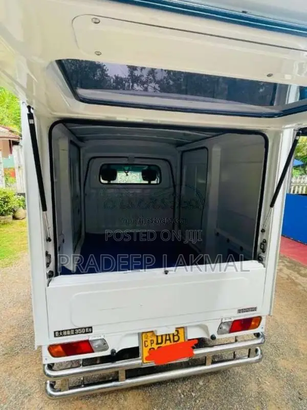 Nissan Clipper 2011 Lorry (Used)