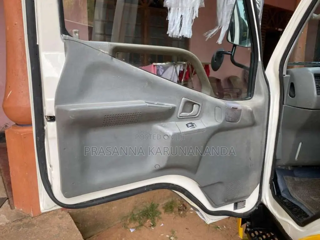 Mitsubishi Canter 1980 Lorry Unregistered (Recondition)