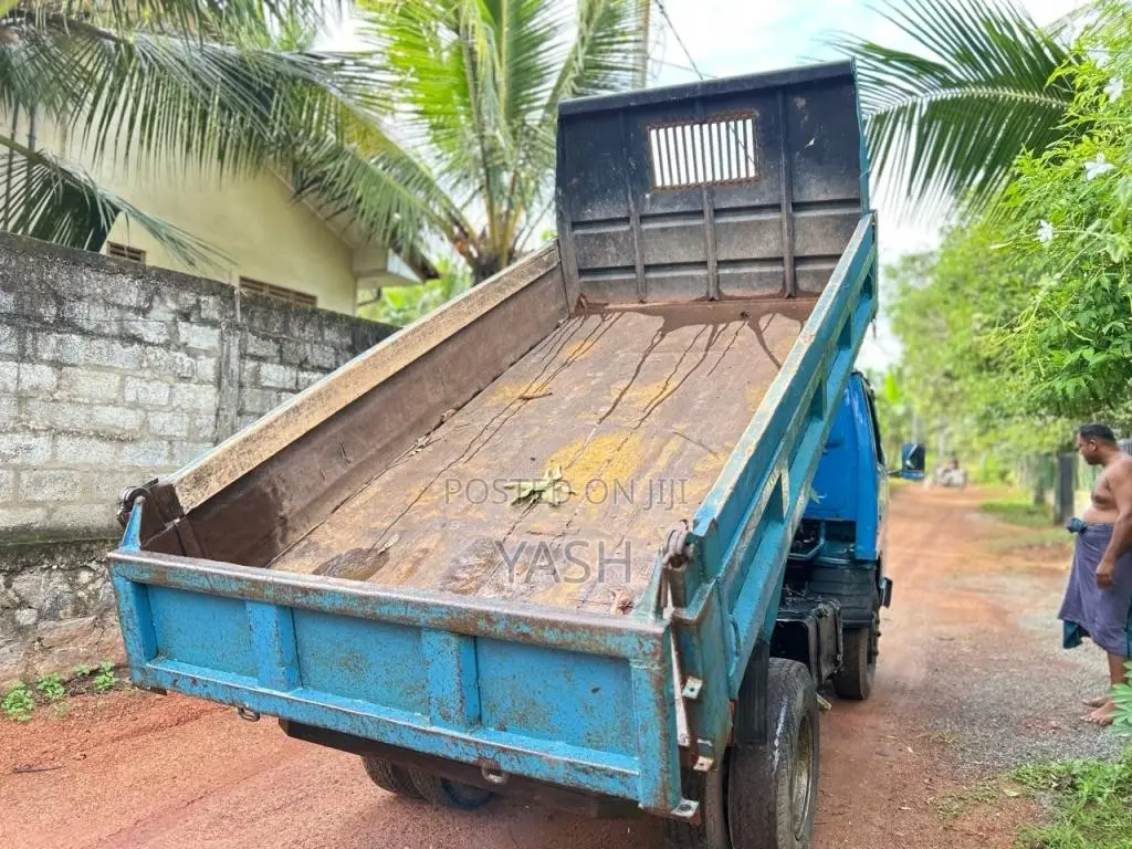 Isuzu Tipper 1981 Lorry (Used)