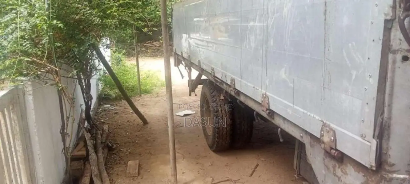 Isuzu ELF 350 1990 Lorry (Used)