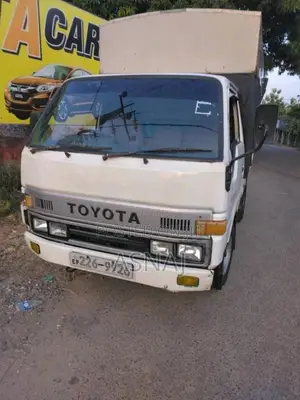 Toyota Dyna 1994 Lorry (Used)