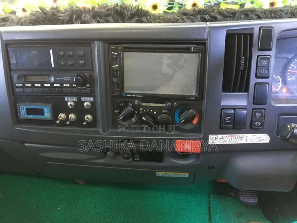 Isuzu Freezer 2008 Lorry (Used)