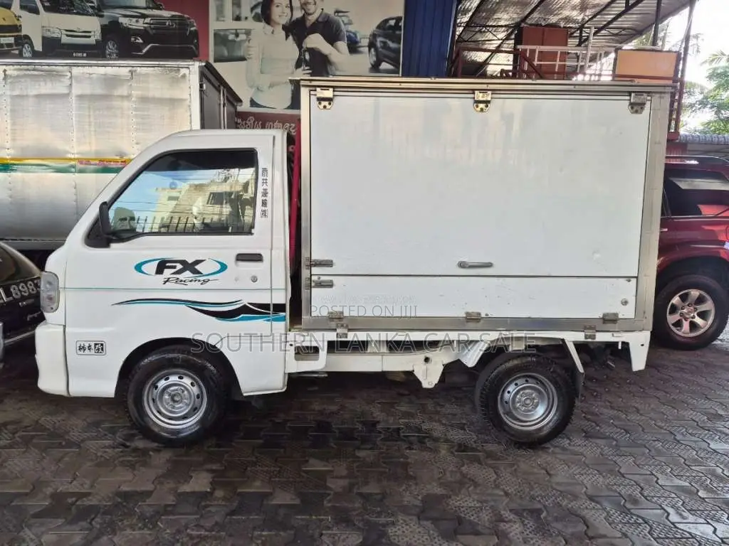 Daihatsu Hijet Bakery Body 2003 Lorry (Used)