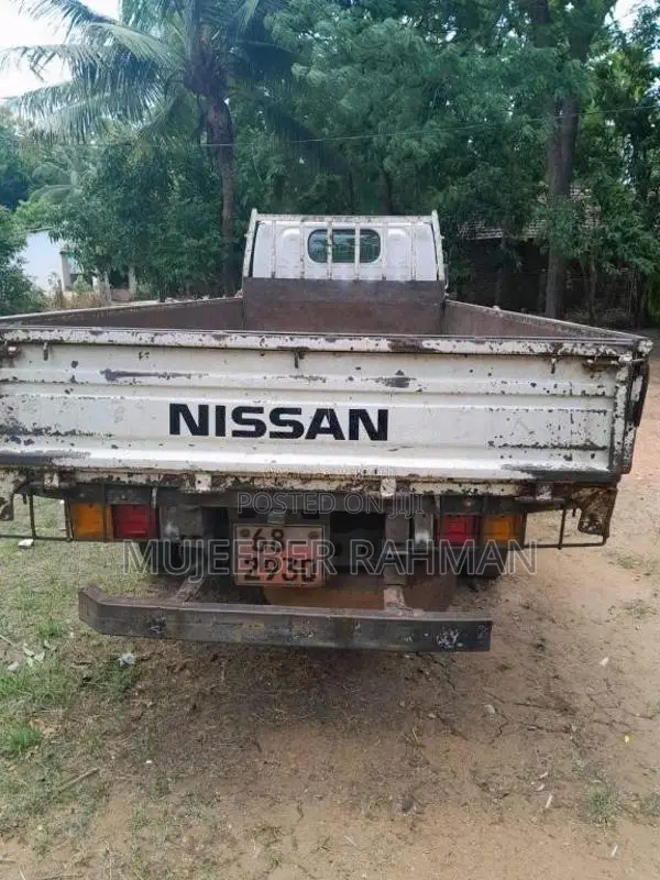 Nissan FB35 1991 Lorry (Used)