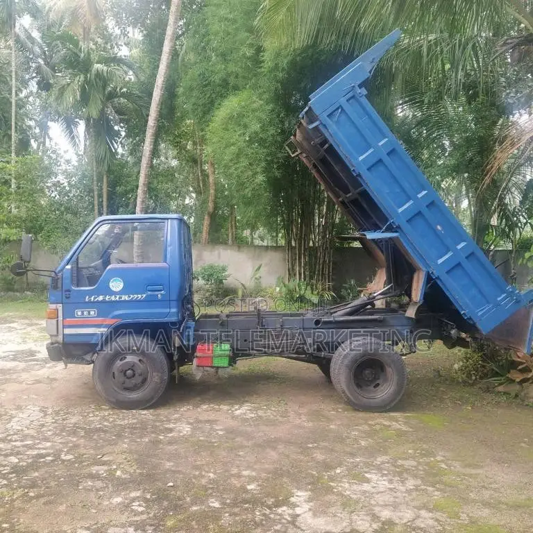 Toyota Dyna 1990 Lorry (Used)