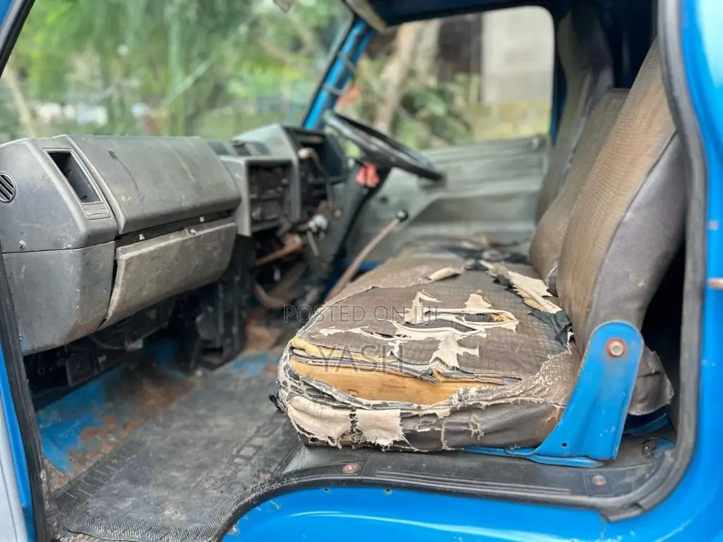 Isuzu Tipper 1981 Lorry (Used)