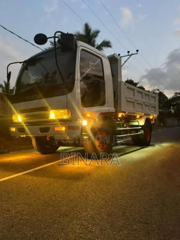 Isuzu Isuzu 2001 Lorry (Used)