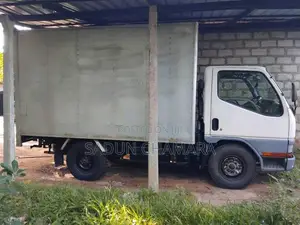 Mitsubishi Fuso 2008 Lorry (Used)