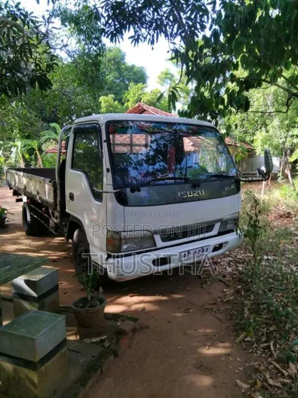 Isuzu ELF 1988 Lorry (Used)