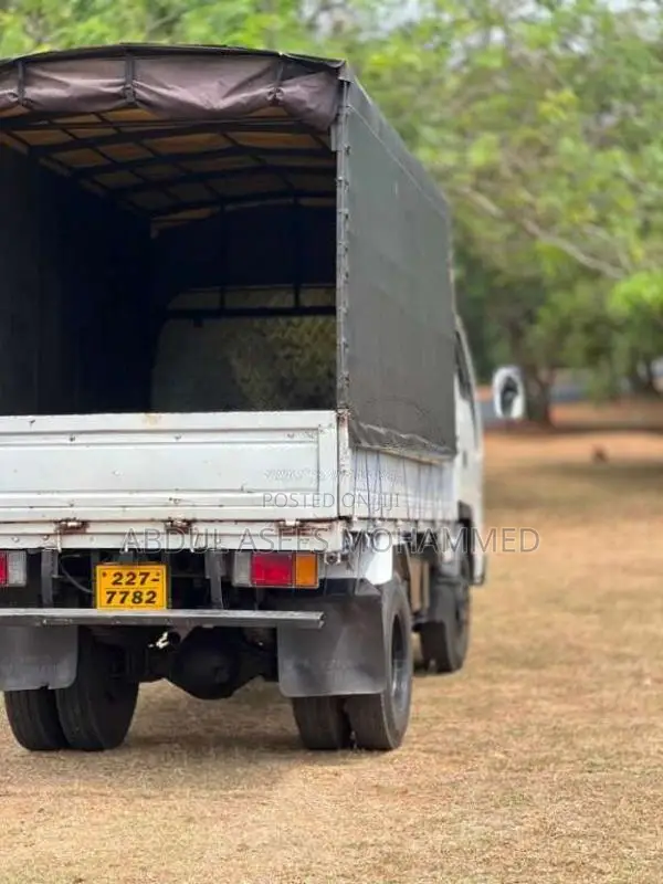 Isuzu ELF NKR 1995 Lorry (Used)
