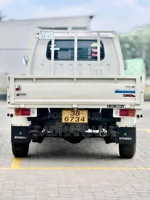 Mitsubishi L300 1980 Lorry (Used)
