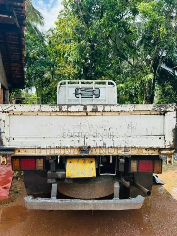 Mitsubishi CANTER 1987 Lorry (Used)
