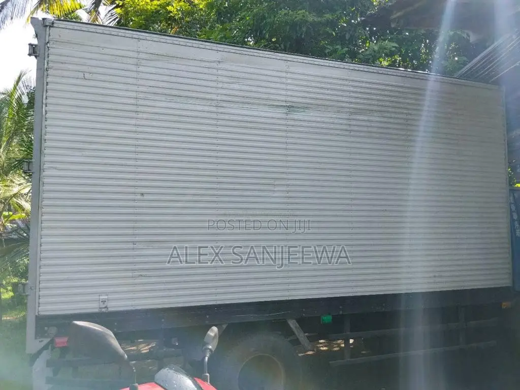 Isuzu ELF 250 1984 Lorry (Used)