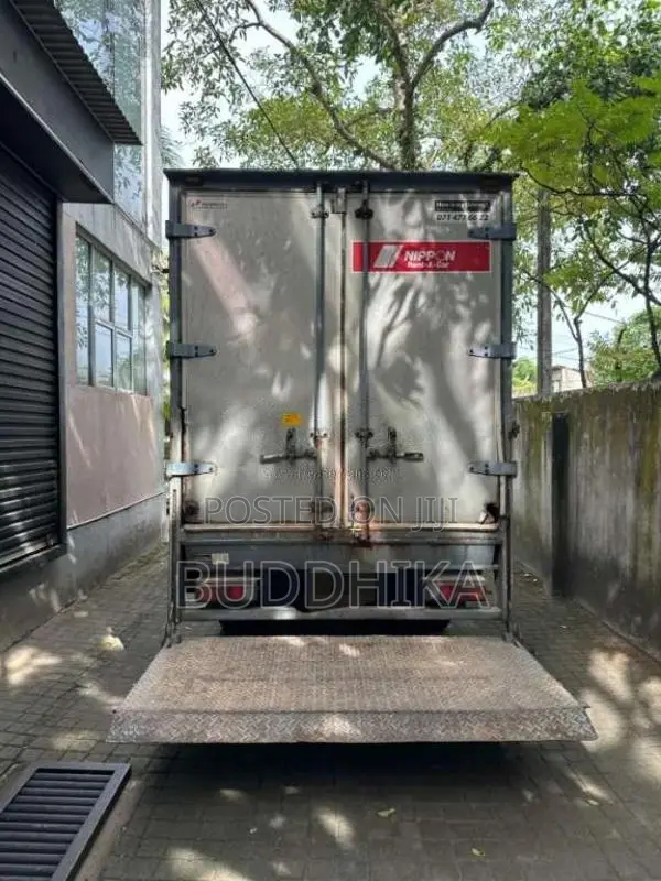 Mitsubishi Canter 2006 Lorry (Used)